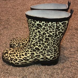 Cheetah print rain boots